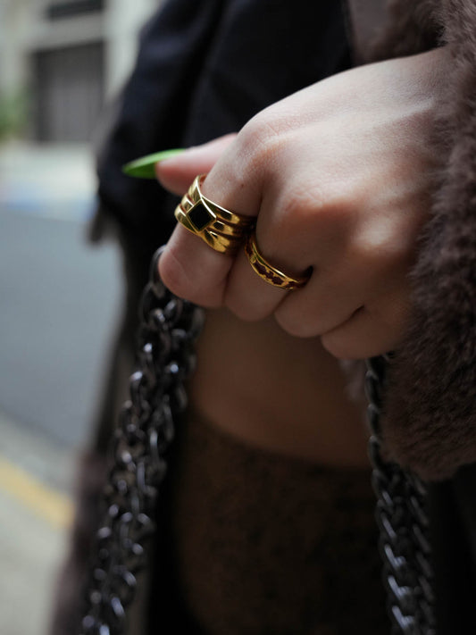 Raven Ring